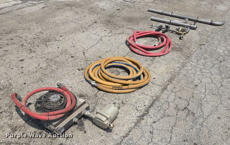 image for item EQ6560 Sullair 250 air compressor