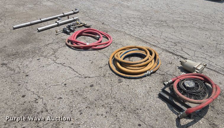 image for item EQ6560 Sullair 250 air compressor