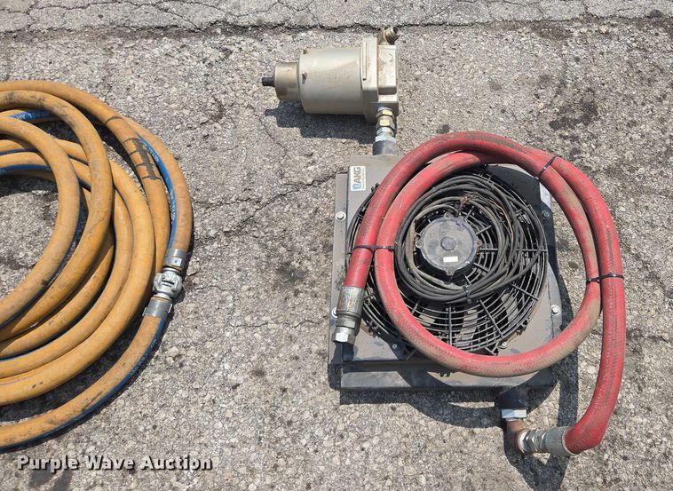 image for item EQ6560 Sullair 250 air compressor