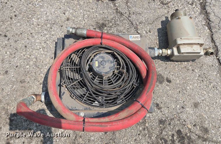 image for item EQ6560 Sullair 250 air compressor