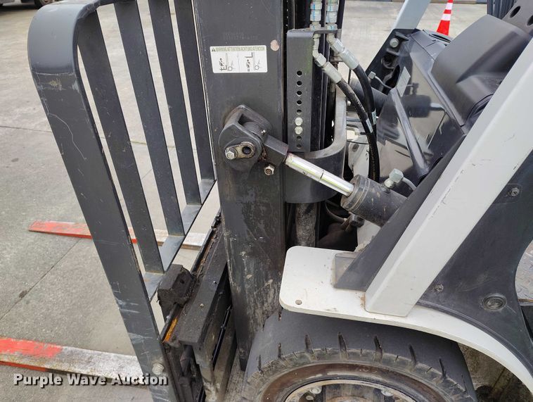 image for item IP9614 2016 UniCarriers PF50 forklift