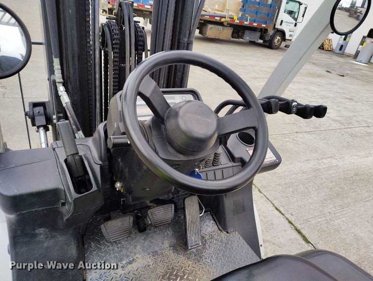 image for item IP9614 2016 UniCarriers PF50 forklift