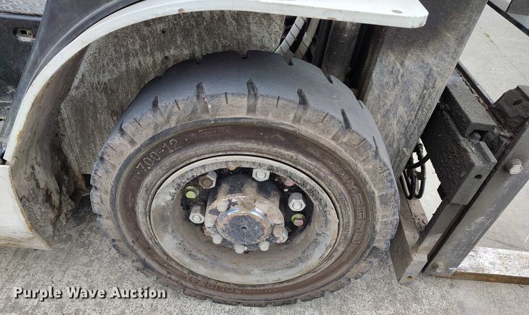 image for item IP9614 2016 UniCarriers PF50 forklift