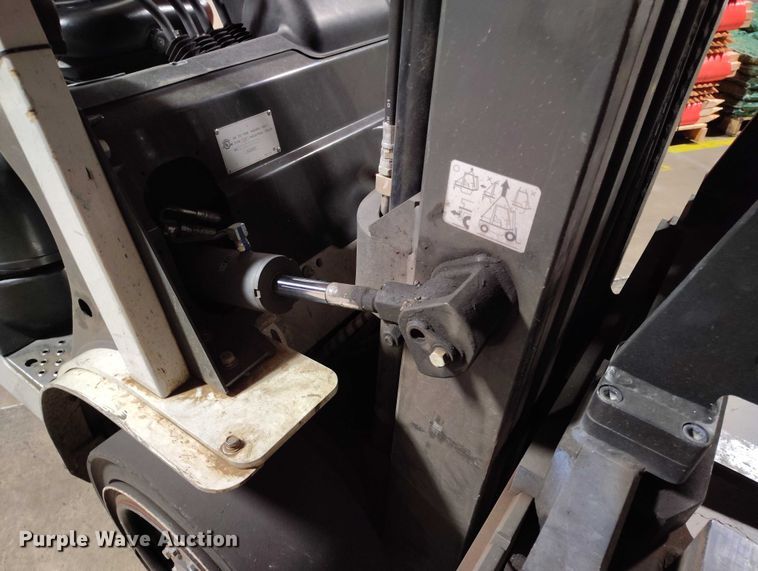 image for item IP9615 2015 Nissan PF60 forklift