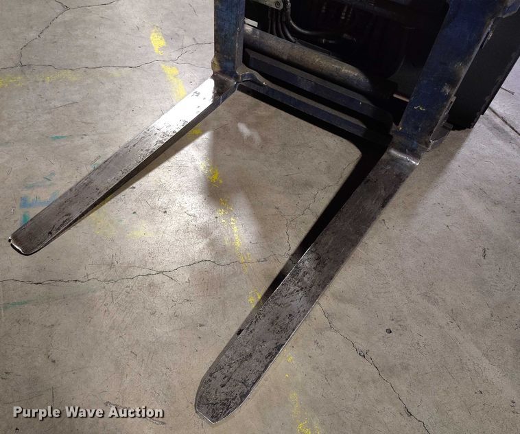 image for item IP9615 2015 Nissan PF60 forklift