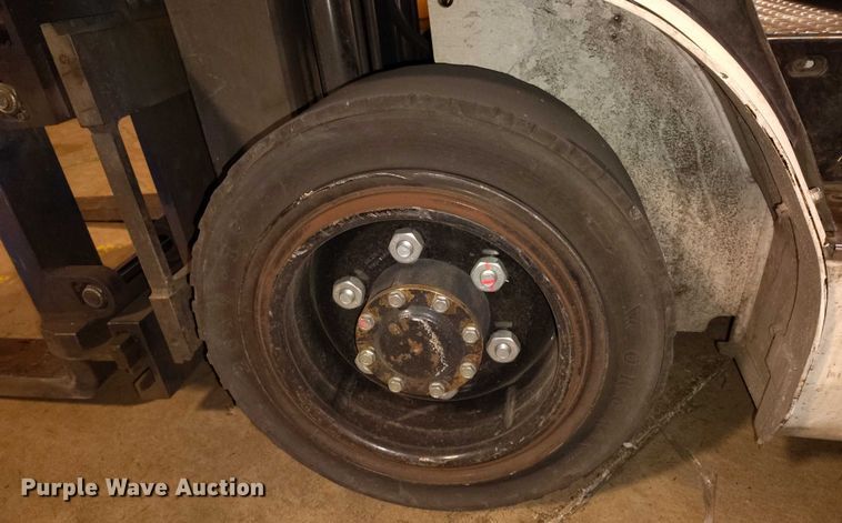 image for item IP9615 2015 Nissan PF60 forklift