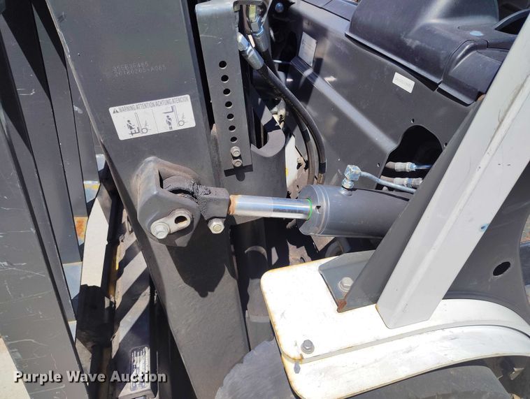image for item IP9616 2018 UniCarriers PF70 forklift