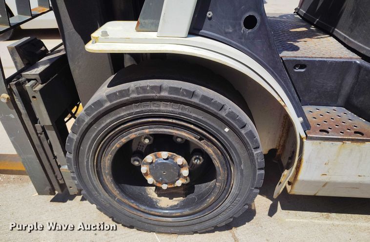 image for item IP9616 2018 UniCarriers PF70 forklift