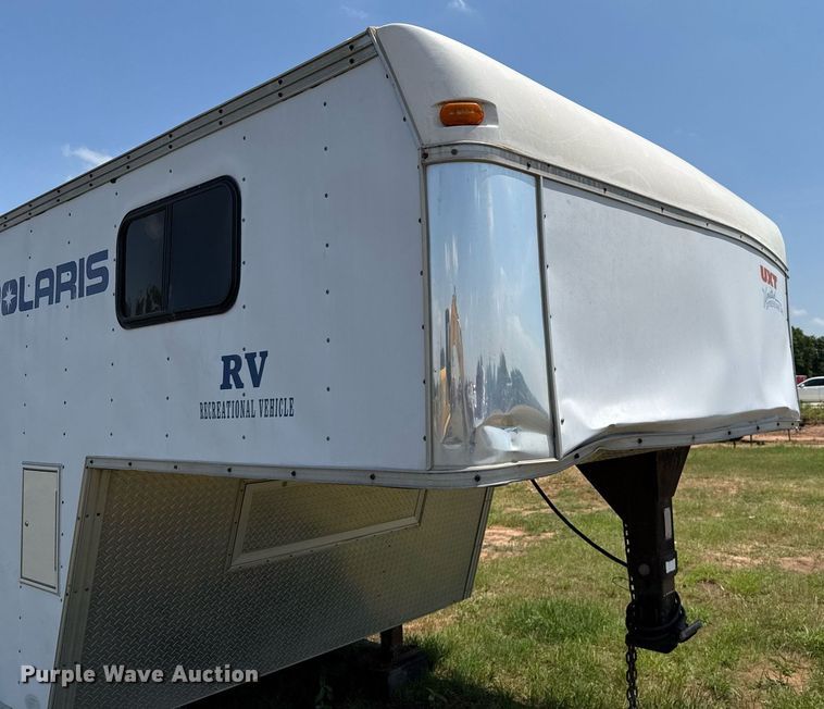 image for item MY9900 2001 United Expressline toy hauler camper