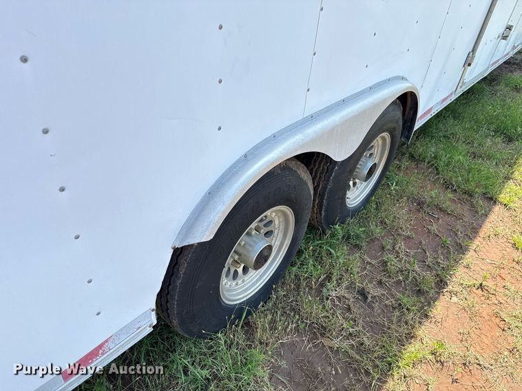 image for item MY9900 2001 United Expressline toy hauler camper