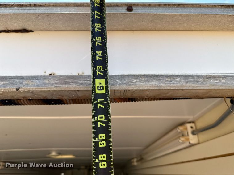 image for item MY9900 2001 United Expressline toy hauler camper