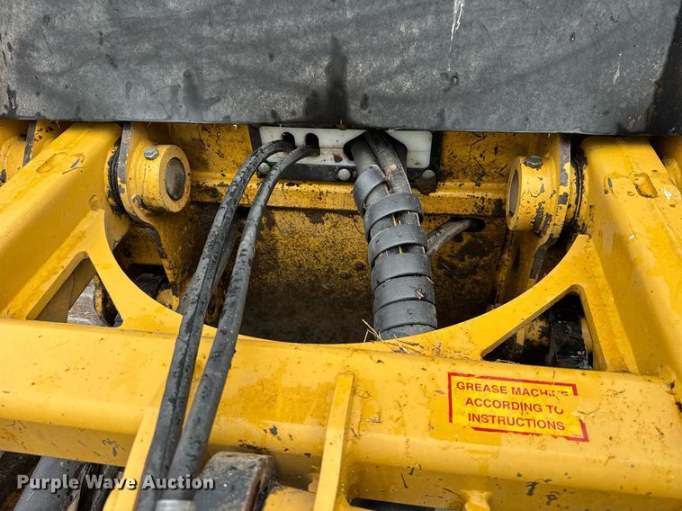 image for item DH9982 2018 Rayco C200 mulcher