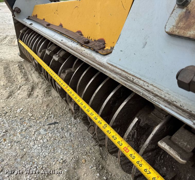 image for item DH9982 2018 Rayco C200 mulcher