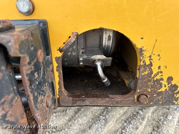 image for item DH9982 2018 Rayco C200 mulcher