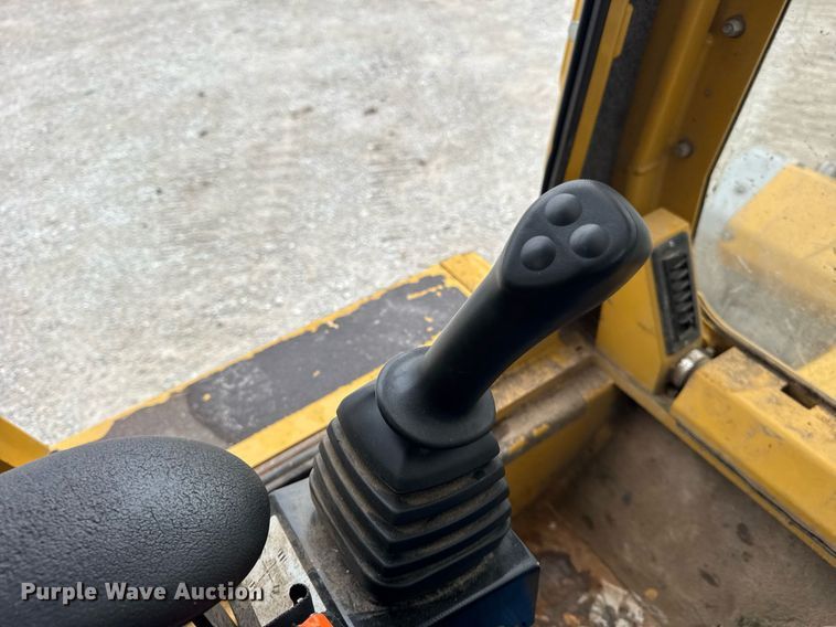 image for item DH9982 2018 Rayco C200 mulcher