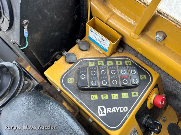 image for item DH9982 2018 Rayco C200 mulcher