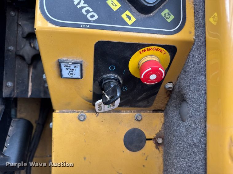 image for item DH9982 2018 Rayco C200 mulcher