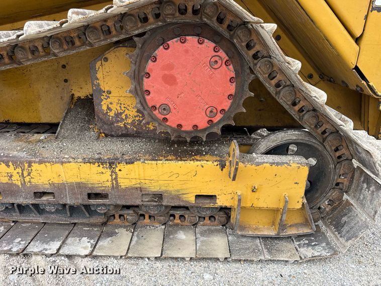 image for item DH9982 2018 Rayco C200 mulcher