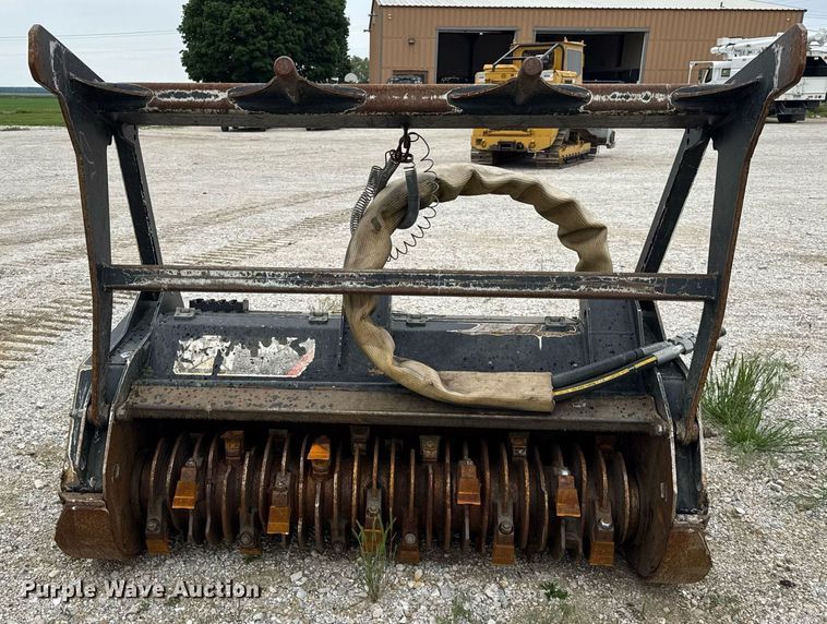 image for item DH9983 2020 Caterpillar HM415C skid steer mulcher