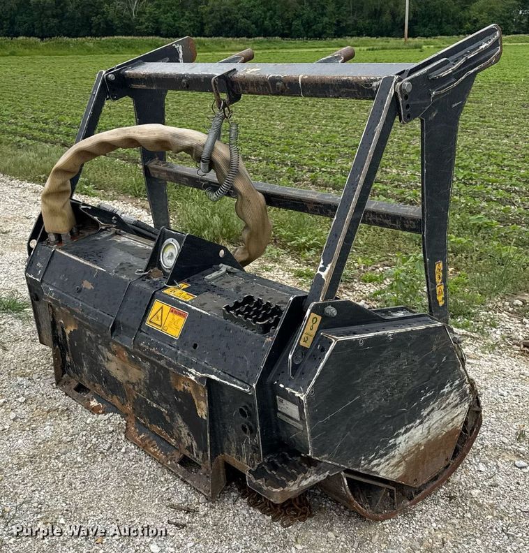 image for item DH9983 2020 Caterpillar HM415C skid steer mulcher