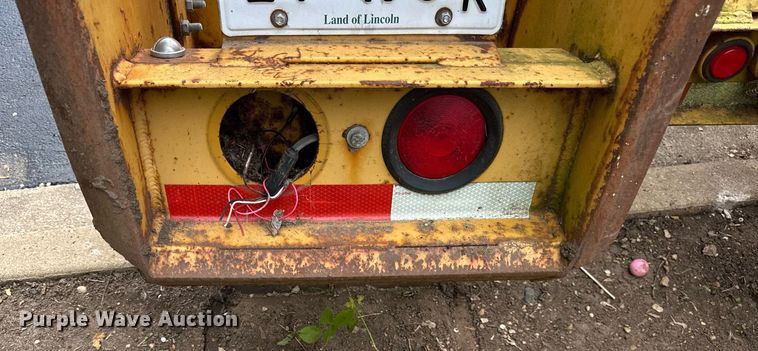 image for item DH9987 2005 Belshe equipment trailer