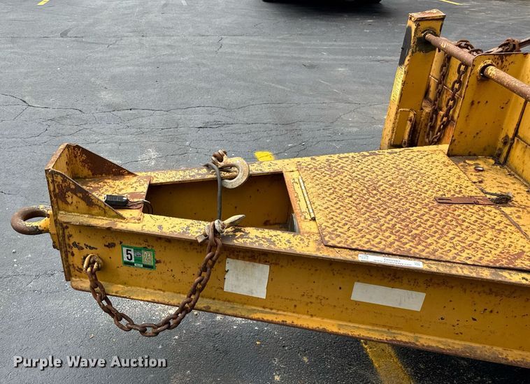 image for item DH9987 2005 Belshe equipment trailer