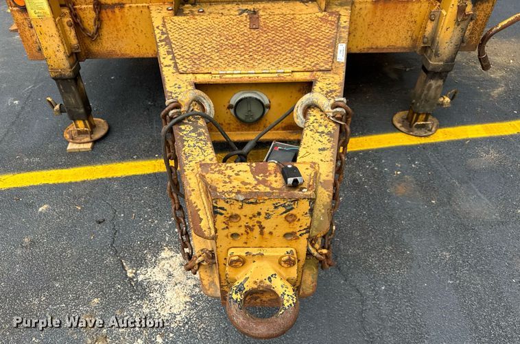 image for item DH9987 2005 Belshe equipment trailer