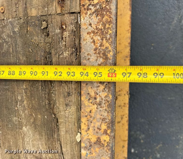 image for item DH9987 2005 Belshe equipment trailer