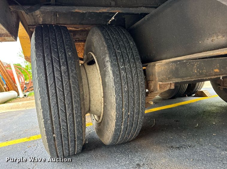 image for item DH9987 2005 Belshe equipment trailer