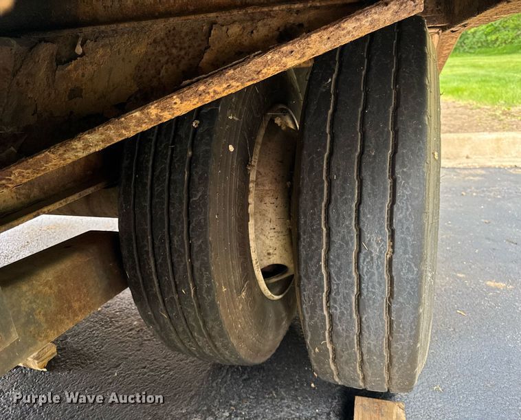 image for item DH9987 2005 Belshe equipment trailer