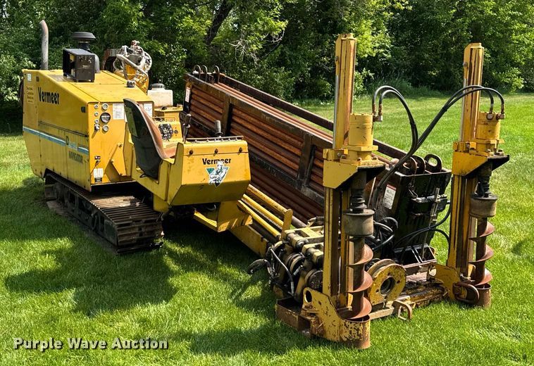 image for item DH9988 2004 Vermeer D24X40A directional boring unit
