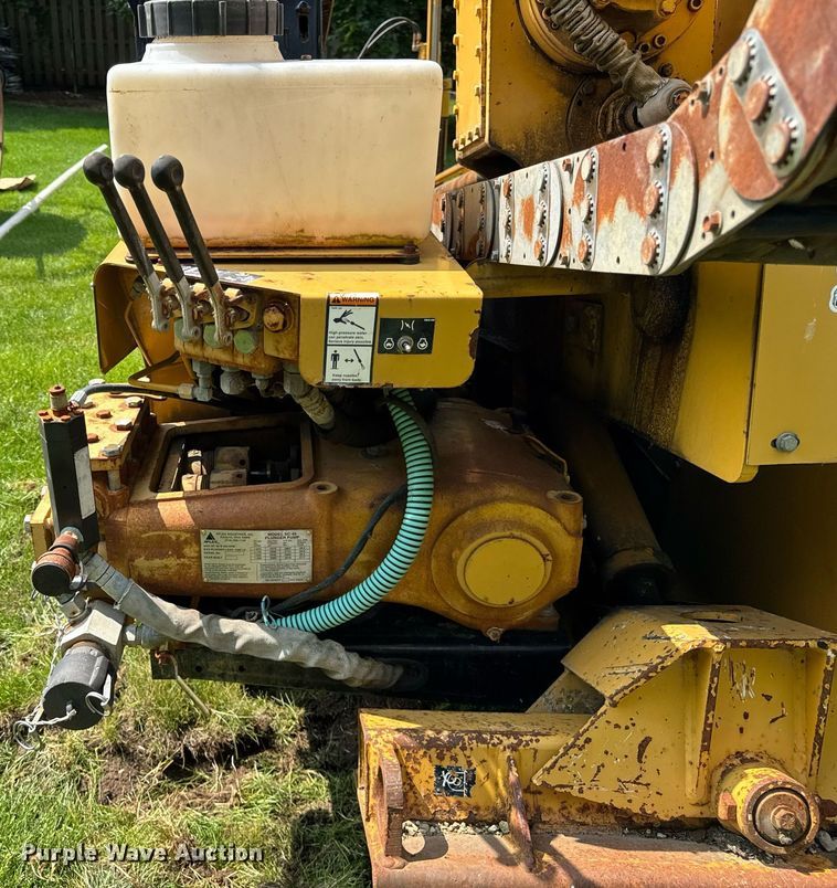 image for item DH9988 2004 Vermeer D24X40A directional boring unit