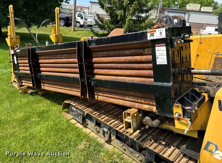 image for item DH9988 2004 Vermeer D24X40A directional boring unit
