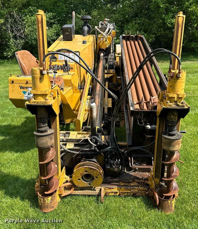 image for item DH9988 2004 Vermeer D24X40A directional boring unit