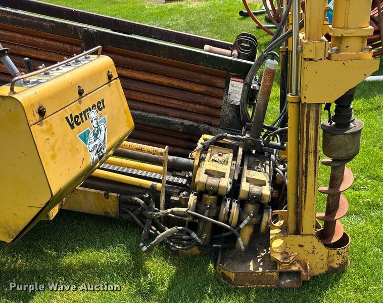 image for item DH9988 2004 Vermeer D24X40A directional boring unit
