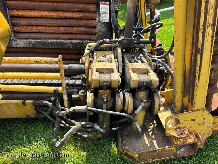 image for item DH9988 2004 Vermeer D24X40A directional boring unit