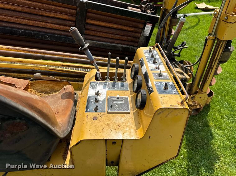 image for item DH9988 2004 Vermeer D24X40A directional boring unit