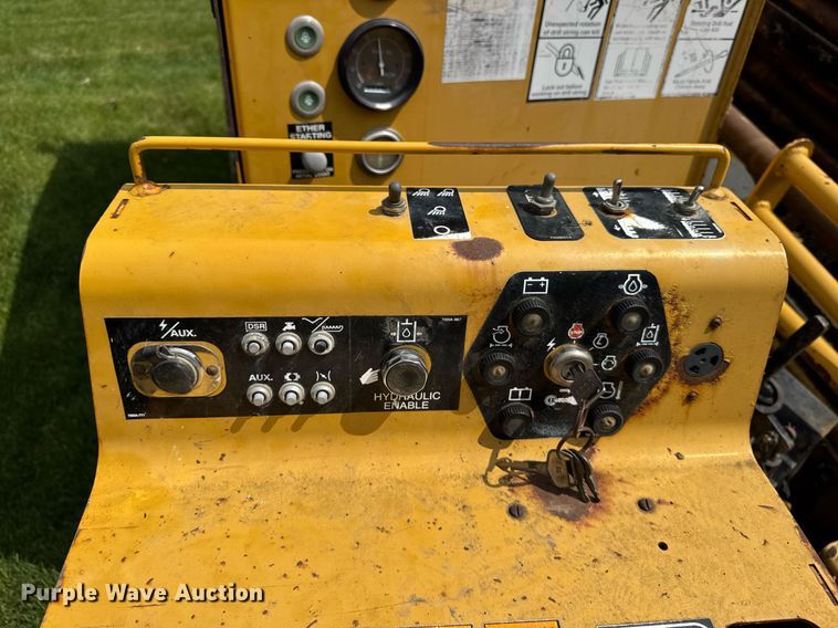 image for item DH9988 2004 Vermeer D24X40A directional boring unit