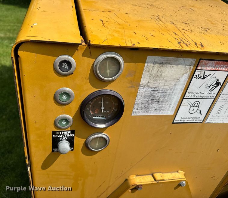 image for item DH9988 2004 Vermeer D24X40A directional boring unit