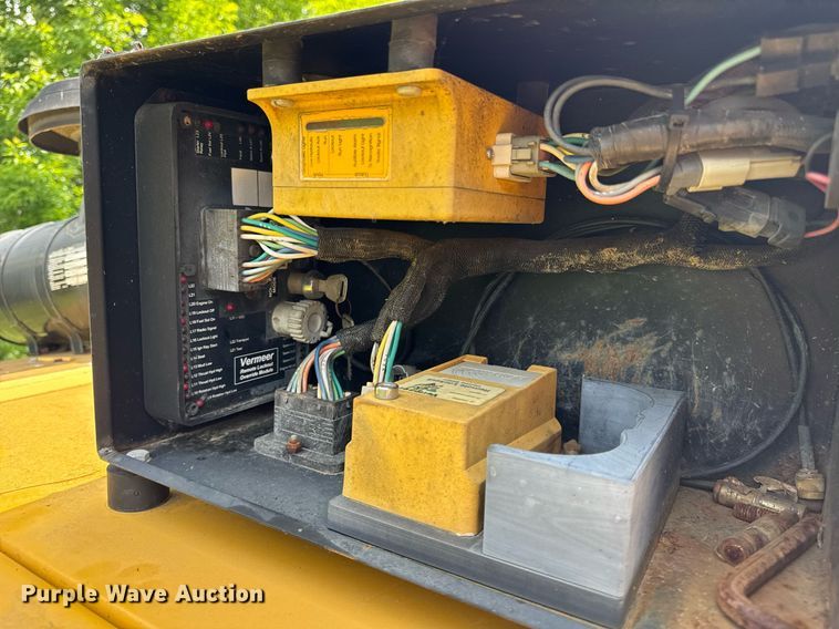 image for item DH9988 2004 Vermeer D24X40A directional boring unit