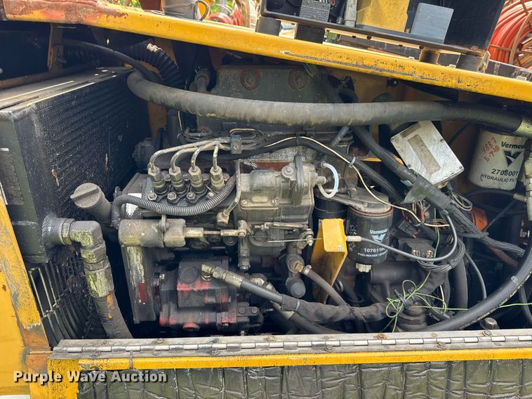 image for item DH9988 2004 Vermeer D24X40A directional boring unit