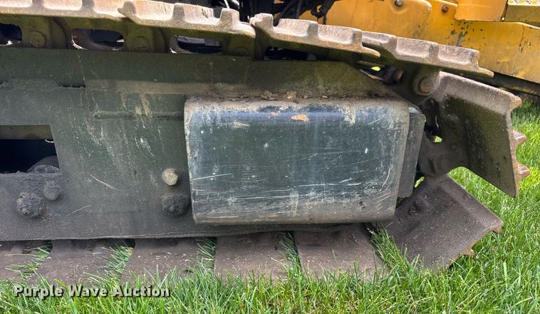 image for item DH9988 2004 Vermeer D24X40A directional boring unit