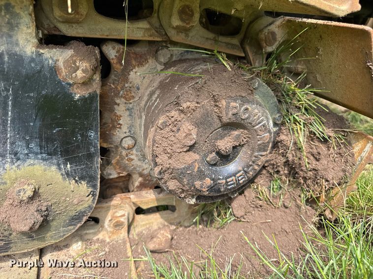 image for item DH9988 2004 Vermeer D24X40A directional boring unit