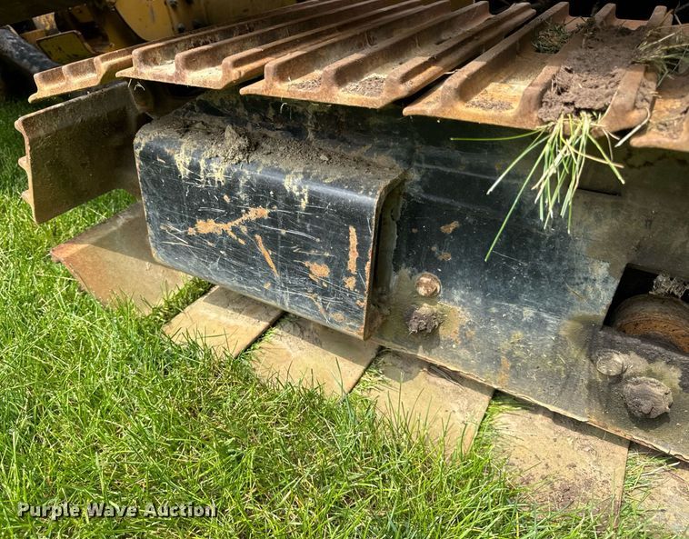 image for item DH9988 2004 Vermeer D24X40A directional boring unit