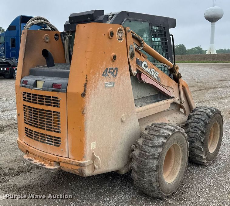 image for item DH9999 2007 Case 450 skid steer loader