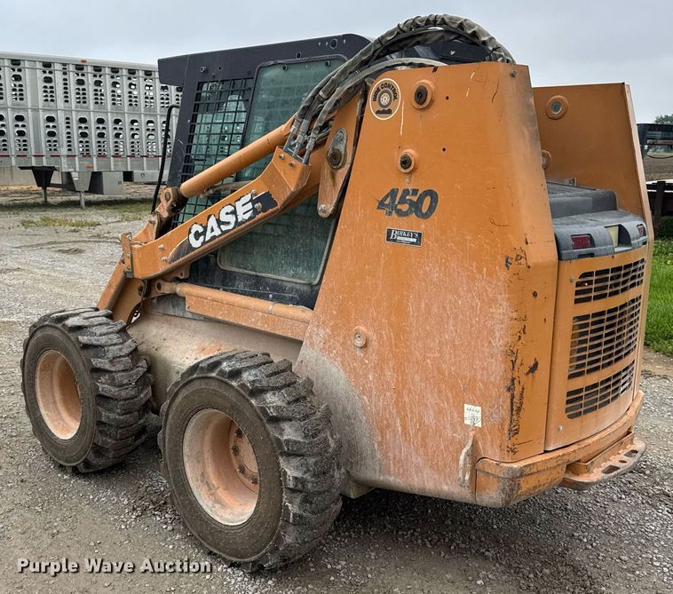 image for item DH9999 2007 Case 450 skid steer loader
