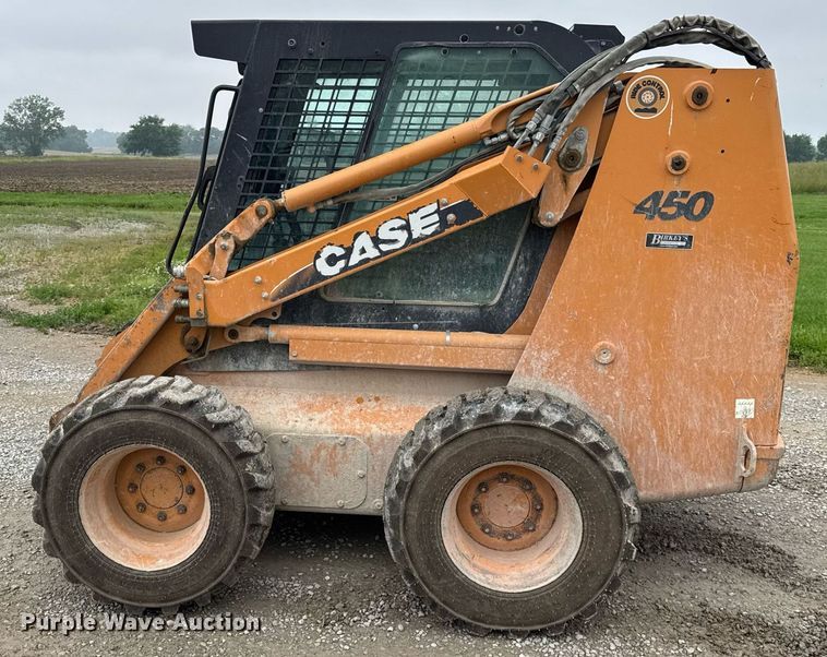 image for item DH9999 2007 Case 450 skid steer loader