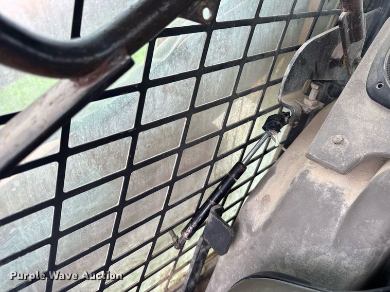 image for item DH9999 2007 Case 450 skid steer loader