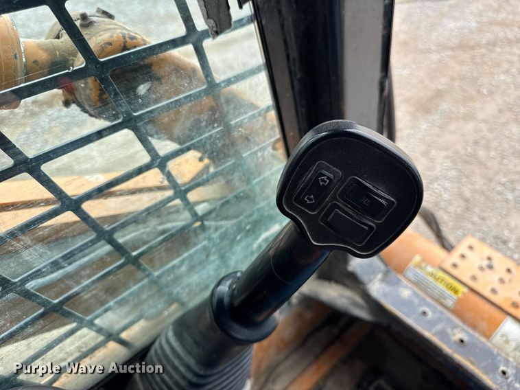 image for item DH9999 2007 Case 450 skid steer loader