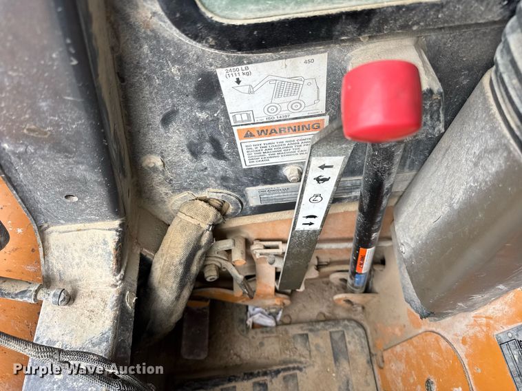 image for item DH9999 2007 Case 450 skid steer loader
